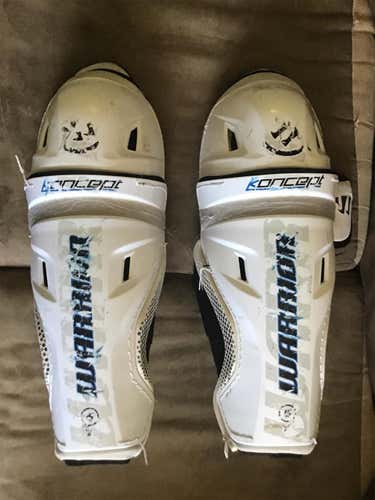 Koncept Shin Pads Senior