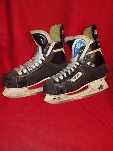 Bauer Supreme 3000 Hockey Skates Size 7.5