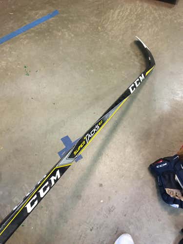 Used CCM Super Tacks 2.0 Hockey Stick Righty P92 - 105 - 62” Long #8