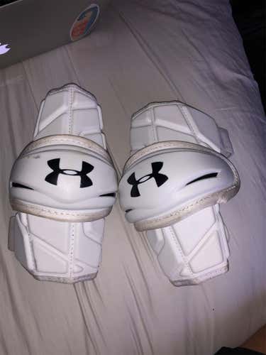 Under Armour Command Pro Arm Pads Size Medium