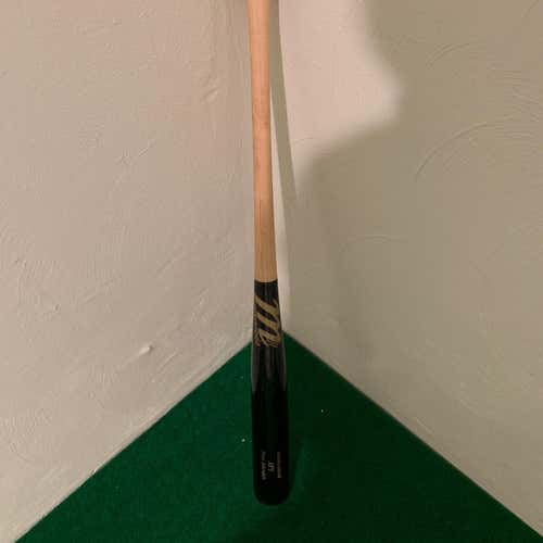 New Marucci AP5 Bat