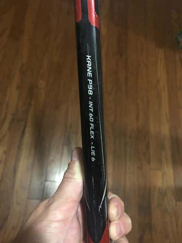 Bauer Vapor X700 Lite Hockey Stick Righty Mid Intermediate