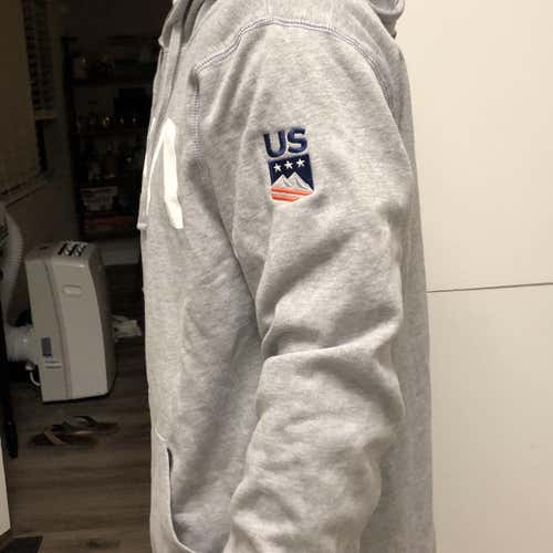 Men's Extra Large  Sweatshirt Adult