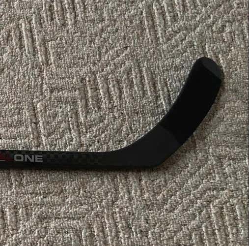 TotalOne Hockey Stick Righty Unknown Senior Pro Stock JACK SKILLE FLA PANTHERS