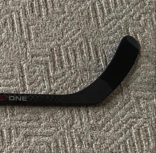 TotalOne Hockey Stick Righty Unknown Senior Pro Stock JACK SKILLE FLA PANTHERS