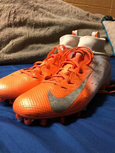 Men's Men's 10.0 (W 11.0) Nike Cleats Adult