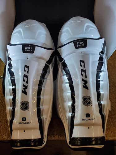CCM 21k Pro Shin Pads Size 15 Pro Stock