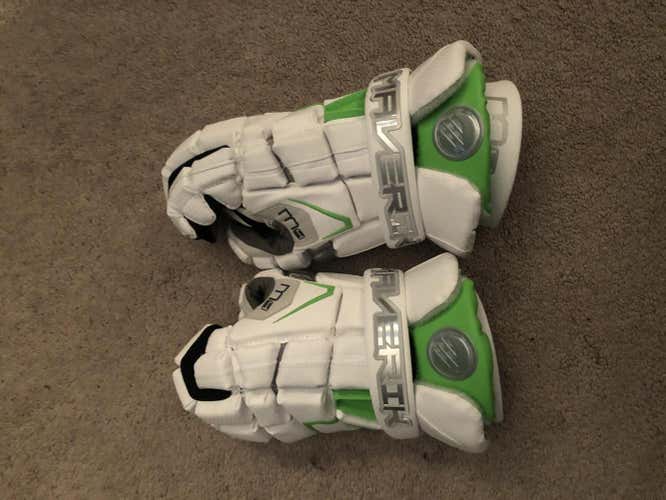 New Lizards Maverik M4 Lacrosse Gloves