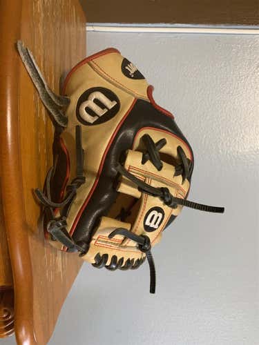 A2000 Baseball Glove Adult