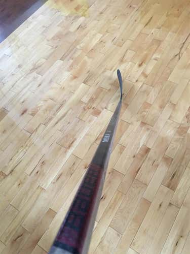 New Nexus 2N Hockey Stick RH Mid Senior Pro Stock
