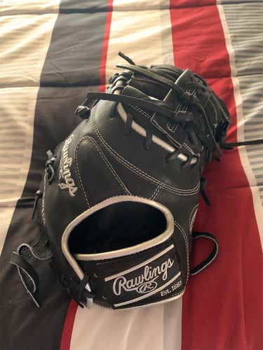 New Heart of the Hide Baseball Glove
