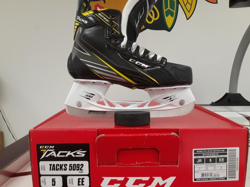 New CCM Tacks 5092 Hockey Skates Junior Size 5