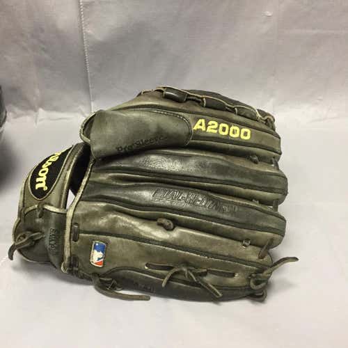 Wilson A2000 Baseball Glove 12”
