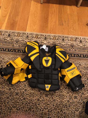 Youth Large Reebok Chest Protector Barley Used