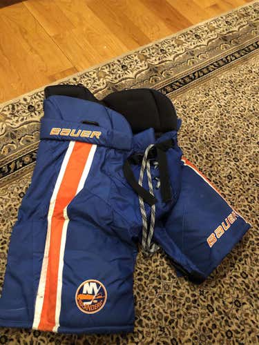 Medium Nexus Hockey Pants Senior Pro Stock