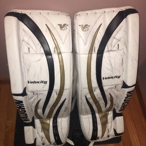 32" Velocity 7990 Goalie Leg Pads Intermediate