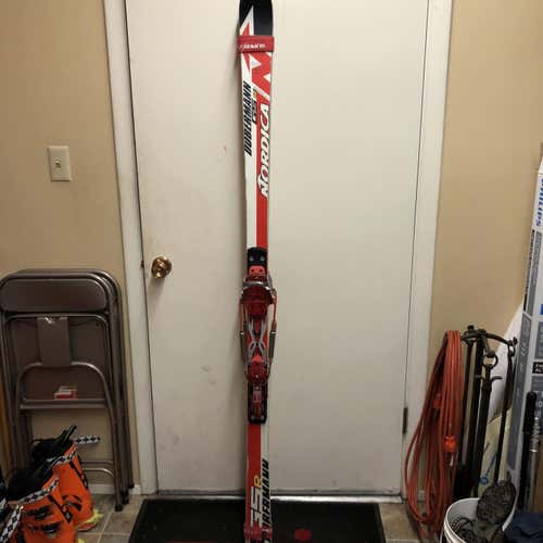 181cm 23m Doberman GS WC Skis