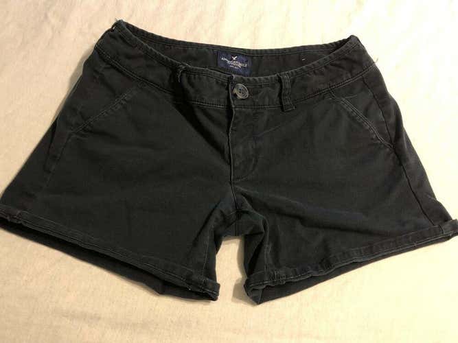 American Eagle Outfitters Women’s Midi Stretch Black Shorts Size 2 AEO Ladies