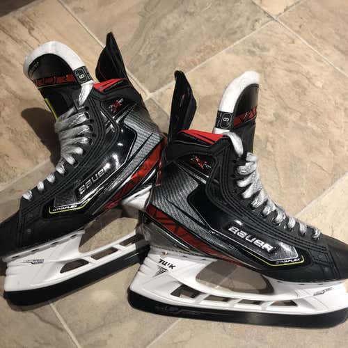 New 2X Pro Hockey Skates Senior  Size 6