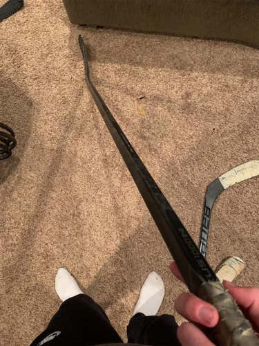 Nexus 1000 Hockey Stick Righty Mid Senior Pro Stock
