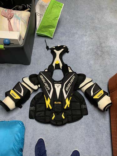 Extra Large Bauer Elite Goalie Chest Protector Senior