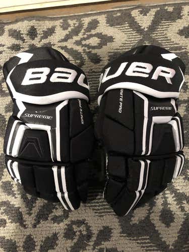 Bauer Supreme ignite pro gloves