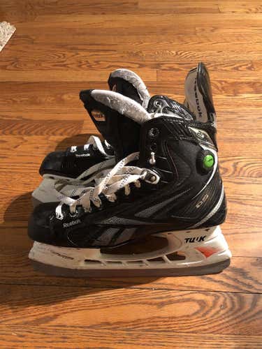 26K PUMP Hockey Skates Senior Pro Stock Size 9.5