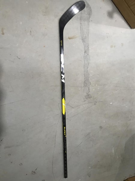 New CCM Hockey Stick Righty Toe Senior Pro Stock