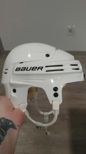 Medium Bauer 4500 Helmet