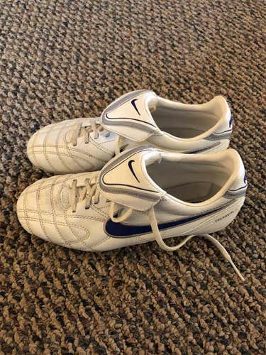 Women's Men's 6.5 (W 7.5) Tiempo Mystic III Cleats