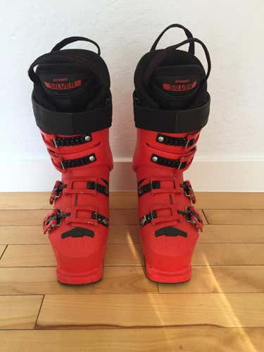Racing Mondo 22 & mondo 22.5 (263-269mm) Kid's Atomic Ski Boots