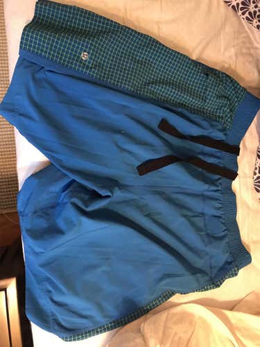 XL Lululemon Core Shorts