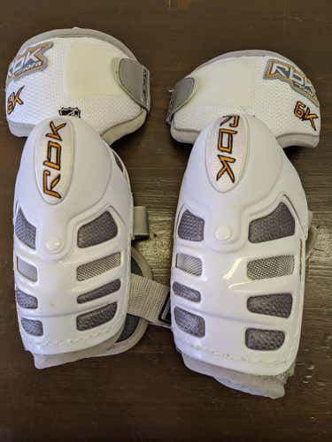Small Reebok 6K Elbow Pads Senior