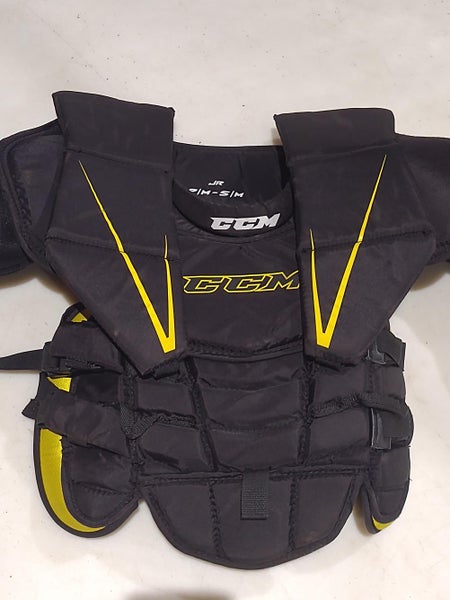 Small CCM Premier Goalie Chest and Arm Protector Goalie Chest Protector Junior SMALL MEDIUM