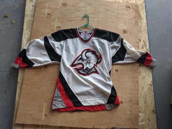 Buffalo Sabres Medium CCM Jersey