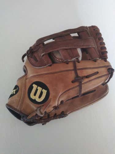 Wilson A2K DW5 Vintage Glove