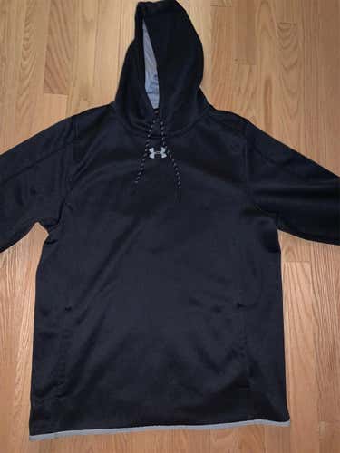 Men's Medium Under Armour Sweatshirt Adult