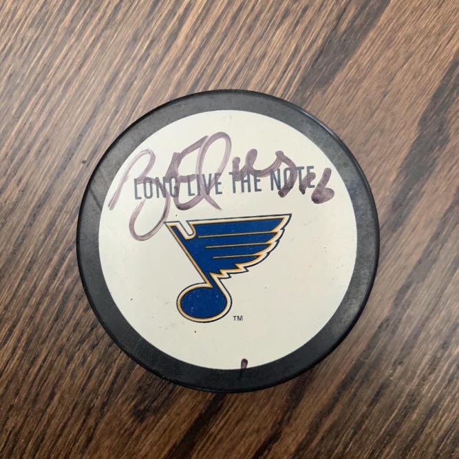 Brett HULL #16 Autographed NHL Game Puck.
