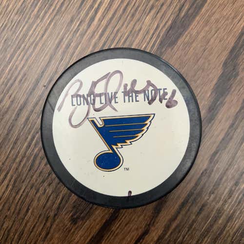Brett HULL #16 Autographed NHL Game Puck.