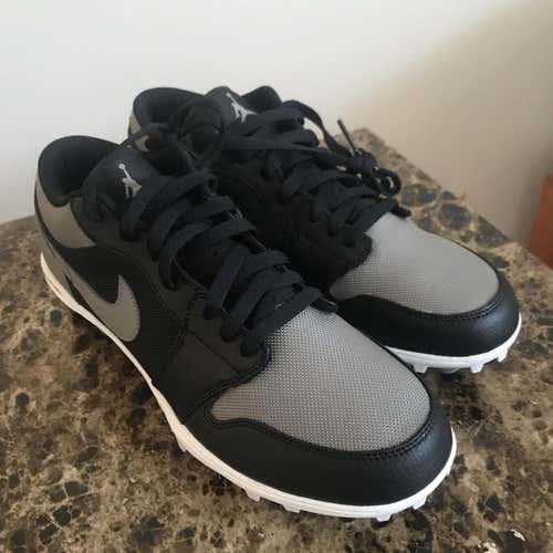 BN Size 9 Air Jordan 1 Low Football Cleats