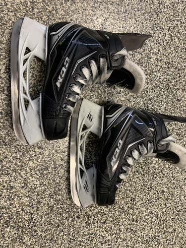 CCM RibCor 70K Hockey Skates Youth Size 12