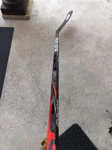 P88 RIGHT 77 FLEX Bauer Vapor Fly Lite Senior Hockey Stick FLYLITE BRAND NEW