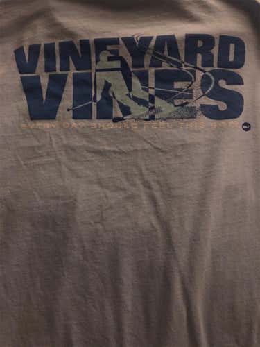 Blue Vineyard Vines, “Skiing” longsleeve, (Boys Large)