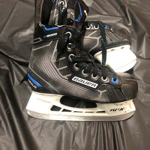 Nexus 6000 Hockey Skates Youth Size 2