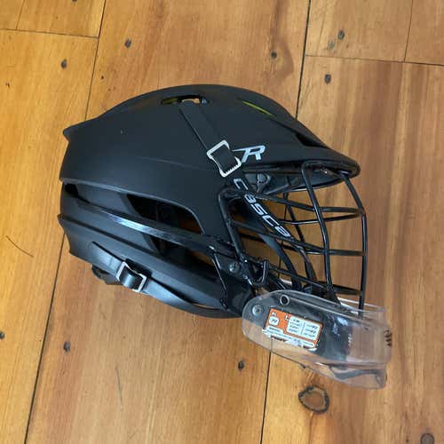 Goalie R Helmet Adult