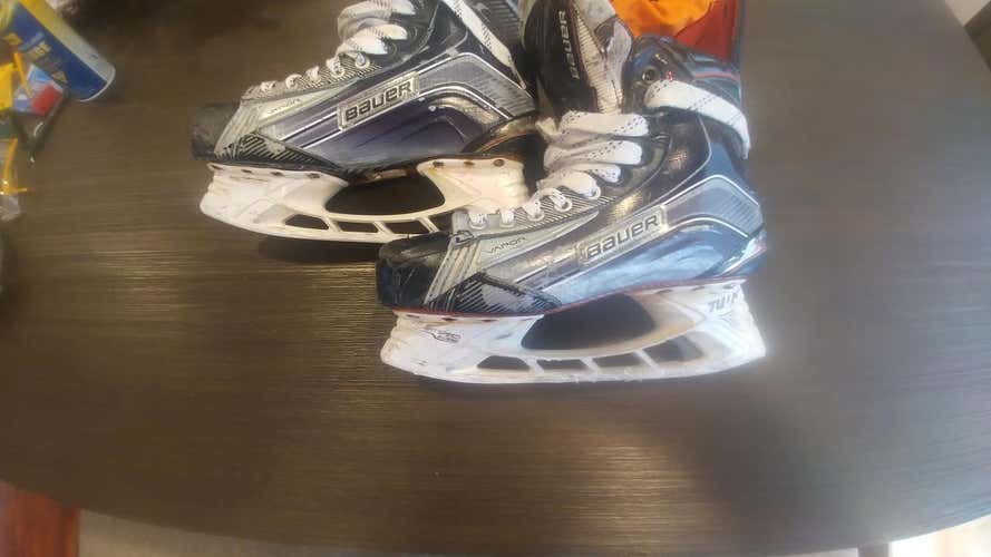 Bauer Vapor X900 Hockey Skates Senior Size 8