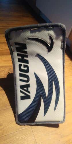 Vaughn Goalie Gloves & Blockers Regular Senior
