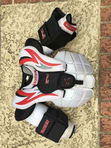 Small Vaughn Epic 8404 Goalie Chest Protector Junior