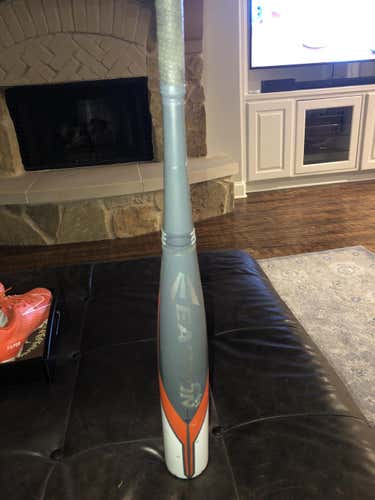 Easton Bat