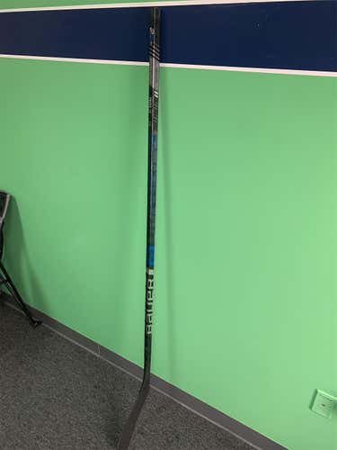 Nexus 2N Pro Hockey Stick Righty Unknown Senior Pro Stock